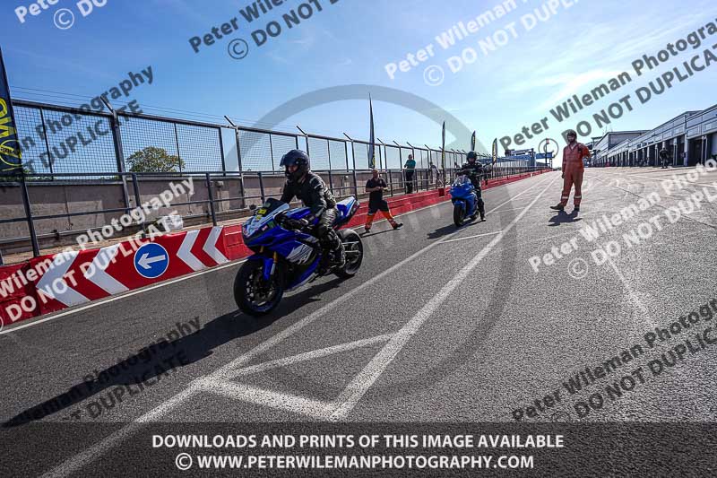 donington no limits trackday;donington park photographs;donington trackday photographs;no limits trackdays;peter wileman photography;trackday digital images;trackday photos